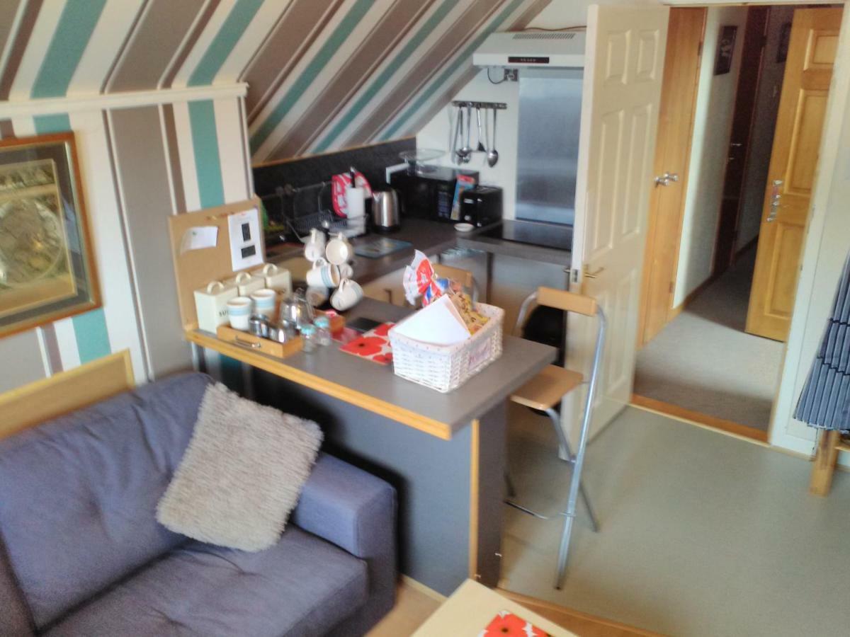 Kells Roadside Apartment Hamnavoe Bagian luar foto