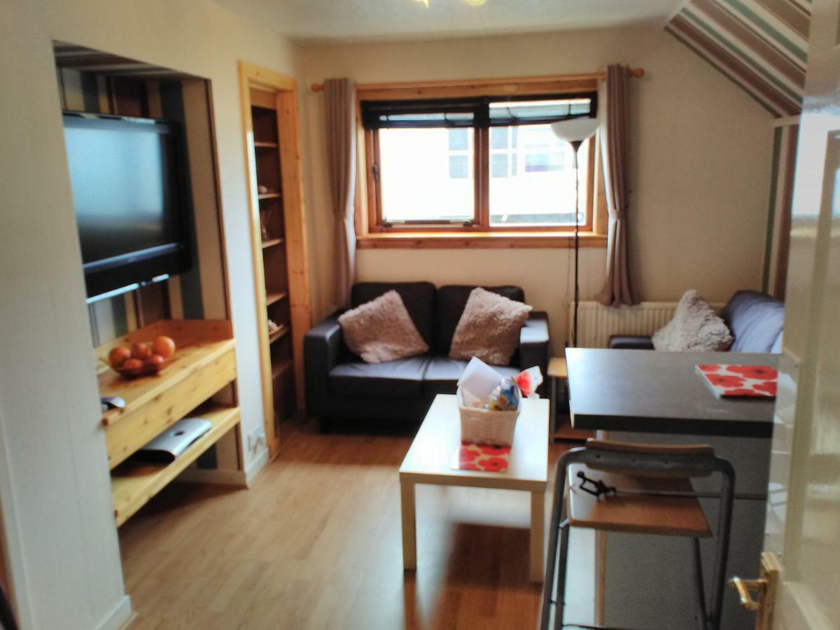 Kells Roadside Apartment Hamnavoe Bagian luar foto