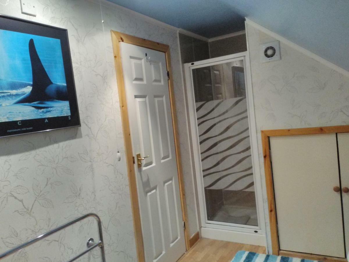 Kells Roadside Apartment Hamnavoe Bagian luar foto