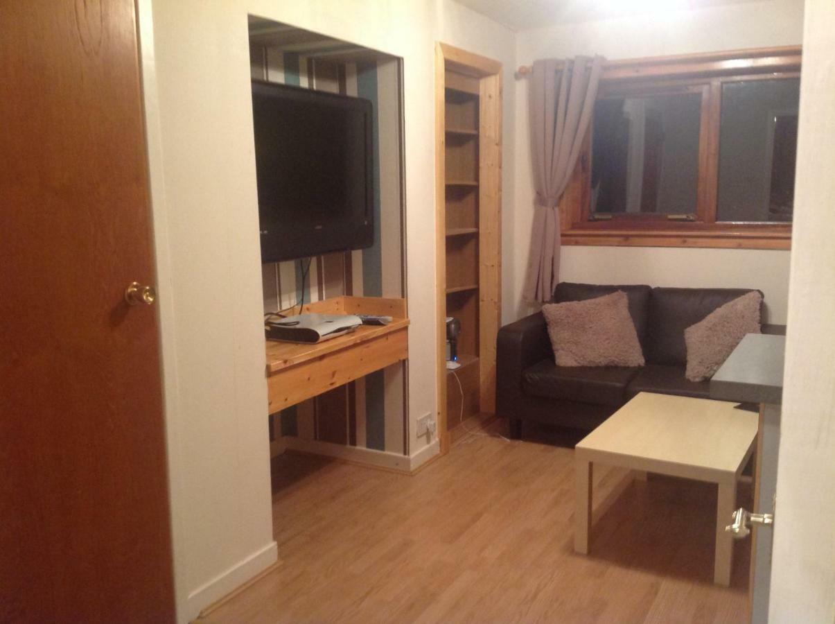 Kells Roadside Apartment Hamnavoe Bagian luar foto